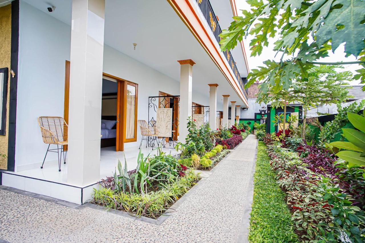 Guest House At Gunung Salak Bali Kerobokan Exterior foto